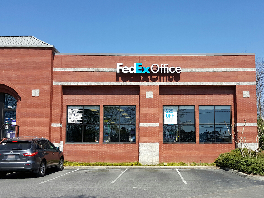Exterior photo of FedEx Office location at 3260 Galleria Circle\t Print quickly and easily in the se FedEx Office Print & Ship Center Hoover (205)987-2636