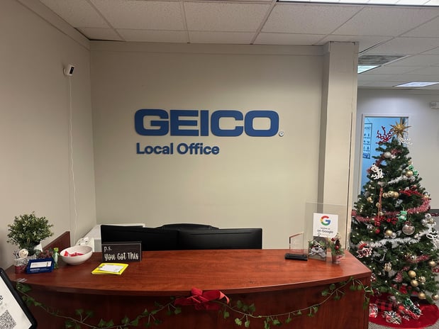 Images Scott Hordis - GEICO Insurance Agent