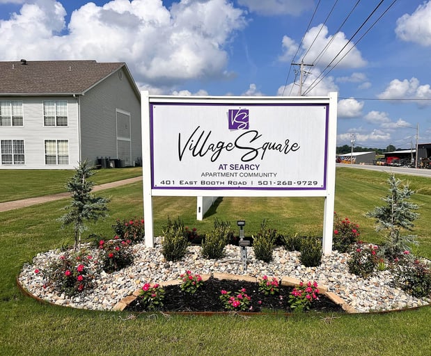 Images Village Square of Searcy