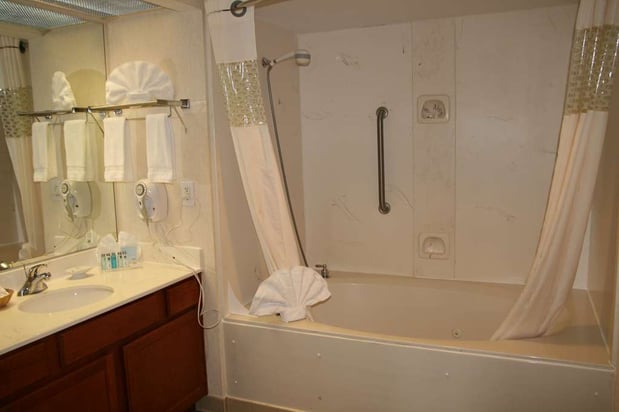 Images Hampton Inn & Suites Atlanta-Galleria