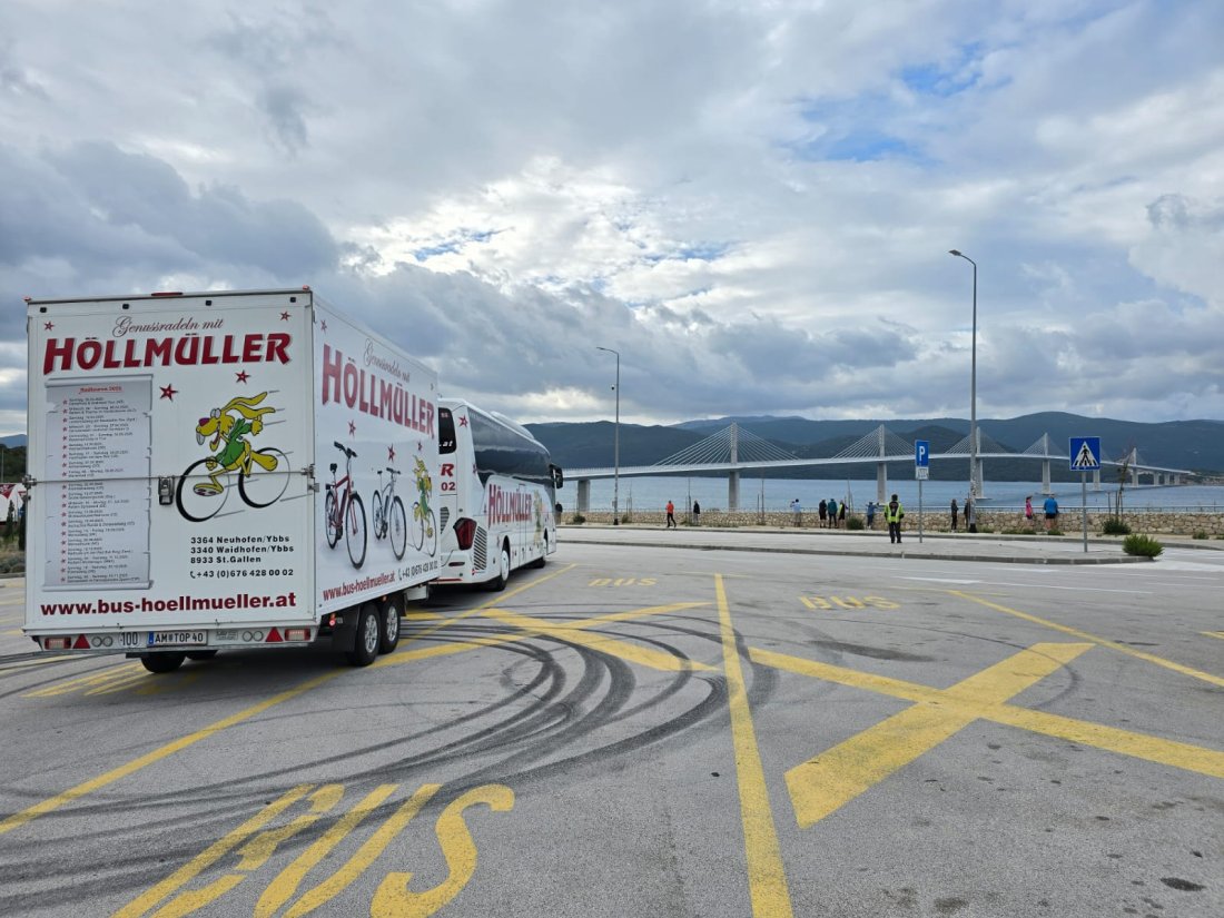 Bild 6 von Höllmüller Busreisen GmbH