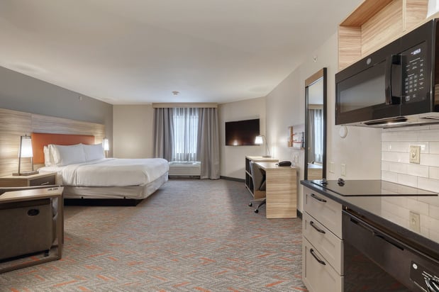 Images Candlewood Suites Milwaukee Airport-Oak Creek by IHG