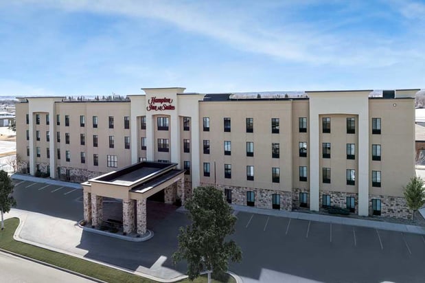 Images Hampton Inn & Suites Williston