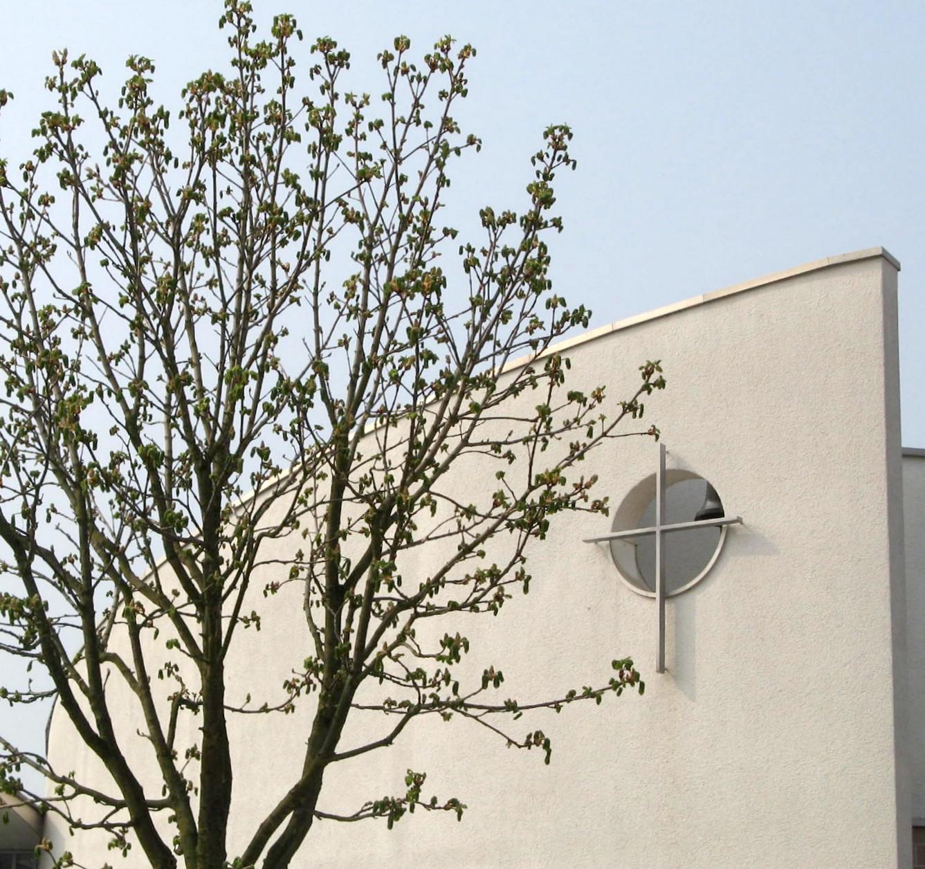 Erlöserkirche Wiesbaden Sauerland - Evangelische  Erlösergemeinde Wiesbaden-Sauerland, Föhrer Straße 84 in Wiesbaden