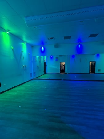 Images YogaSix Porter Ranch