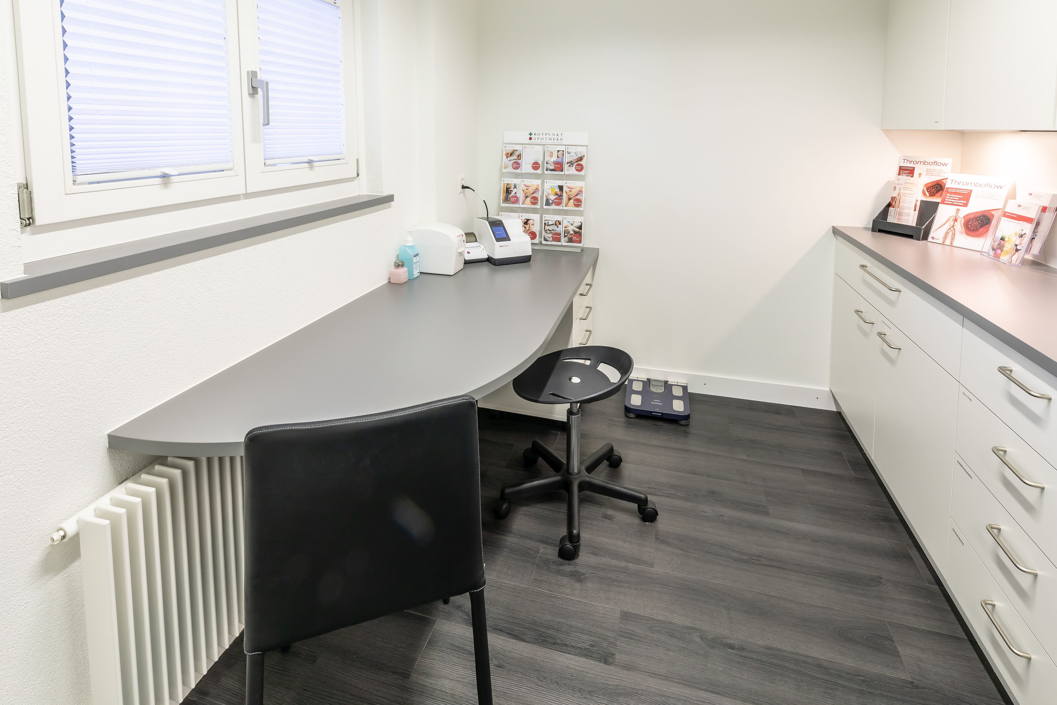 Apotheke Schneider AG, Bahnhofstrasse 2 in Grosshöchstetten