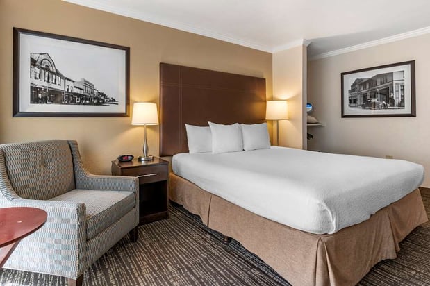 Images Best Western Plus Garden Court Inn