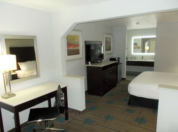 Images SureStay by Best Western Richland