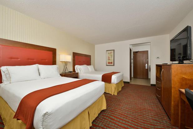 Images Holiday Inn Express Boston-Milford, an IHG Hotel