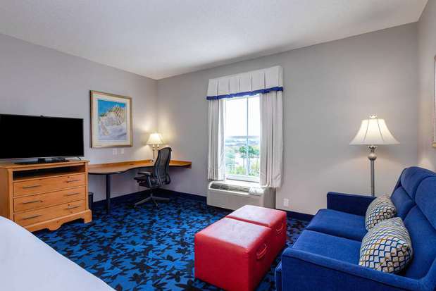 Images Hampton Inn & Suites Jacksonville Deerwood Park
