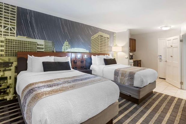 Images Best Western Plus Milwaukee West