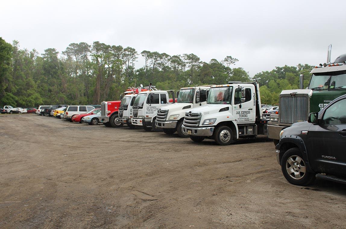 Call JAX EXPRESS TOWING for the friendly, skillful tow you deserve. (904) 235-9381