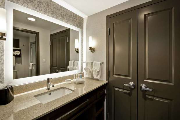Images Homewood Suites by Hilton Warren Detroit