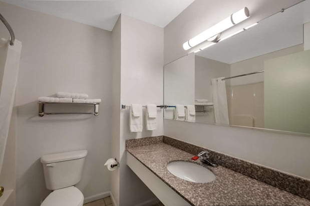 Images SureStay Plus by Best Western Berkeley Springs