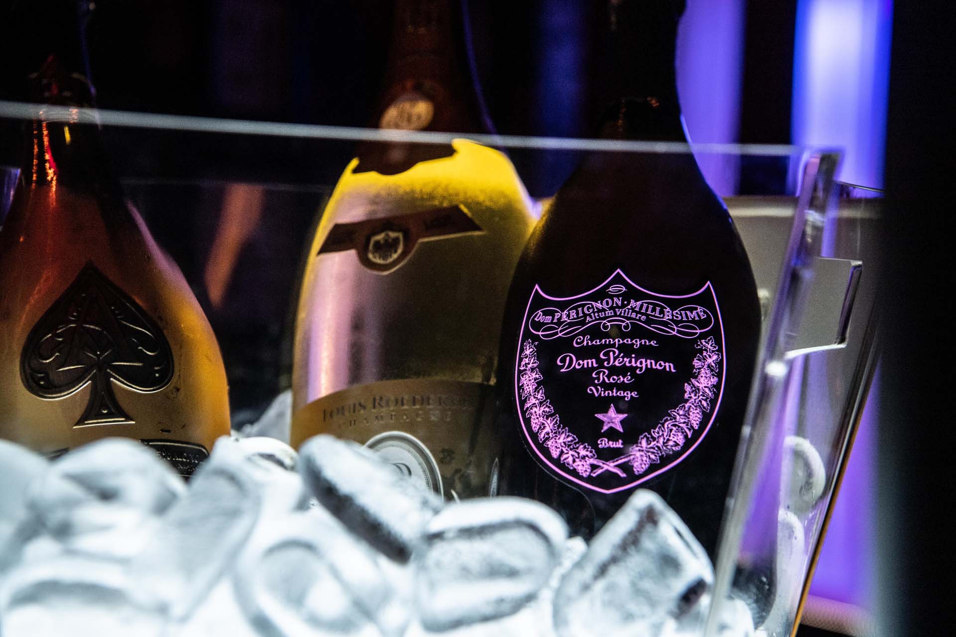 Bilder Club Privé - Strip Club, Cabaret & Nightclub