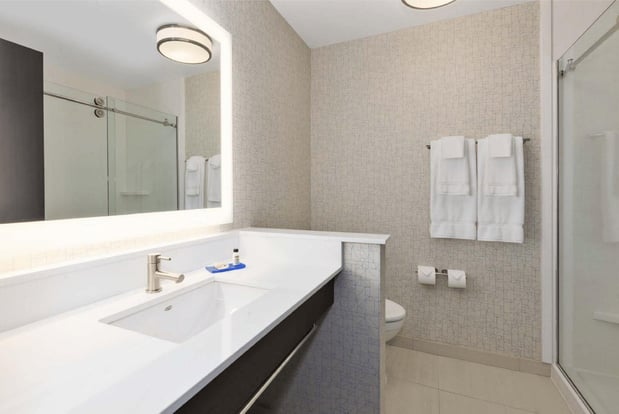 Images Holiday Inn Express & Suites Jersey City - Holland Tunnel by IHG