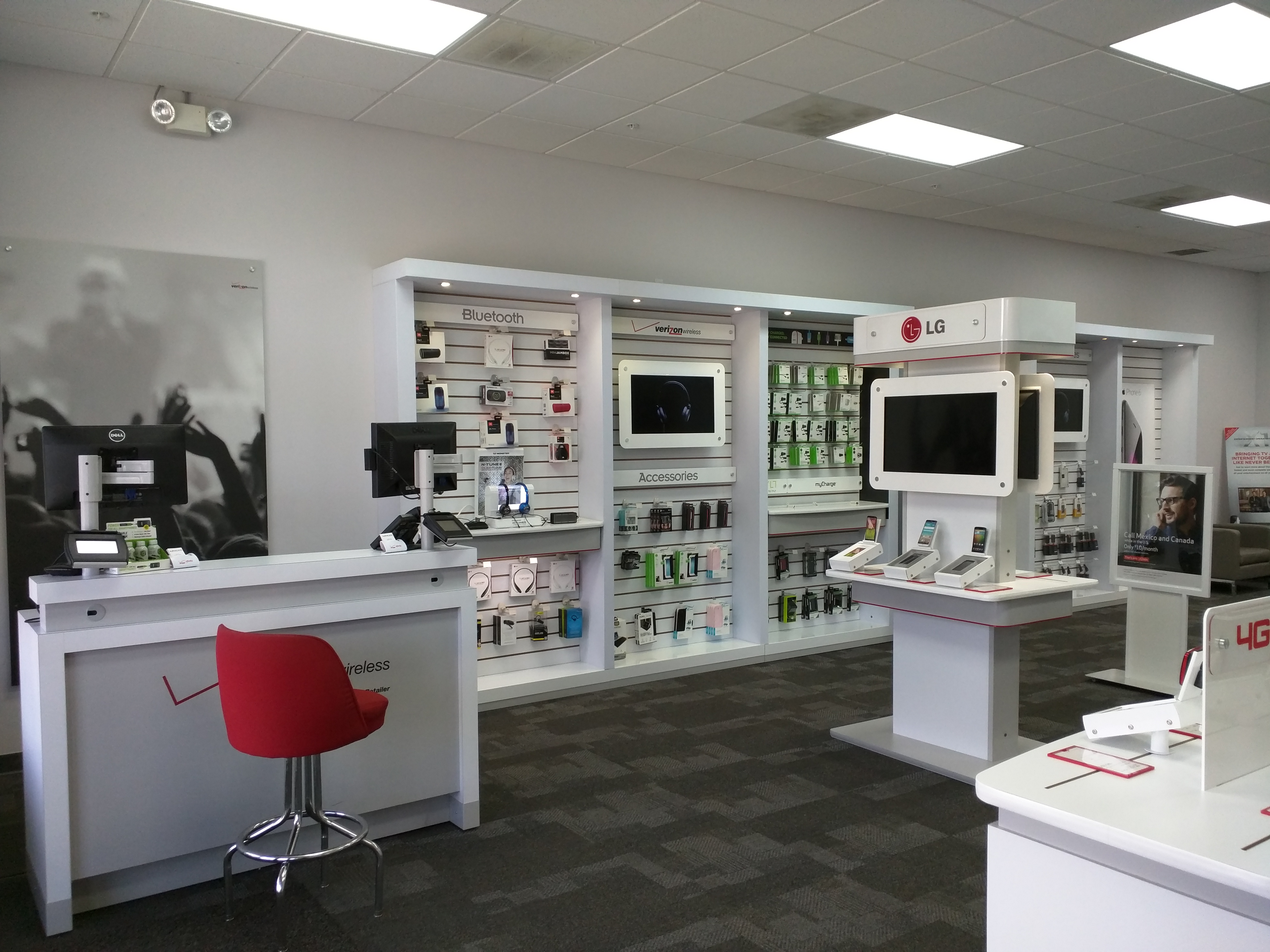 Verizon Authorized Retailer – GoWireless Photo