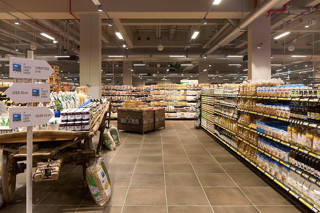 Bild 3 REWE Kriegisch in München