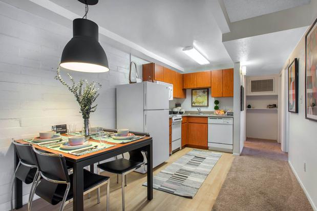 Images Campus Crossings on 8th Street