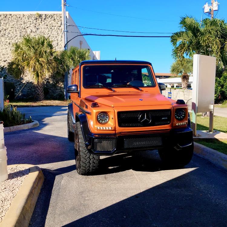 Hector's Car Wash Photo