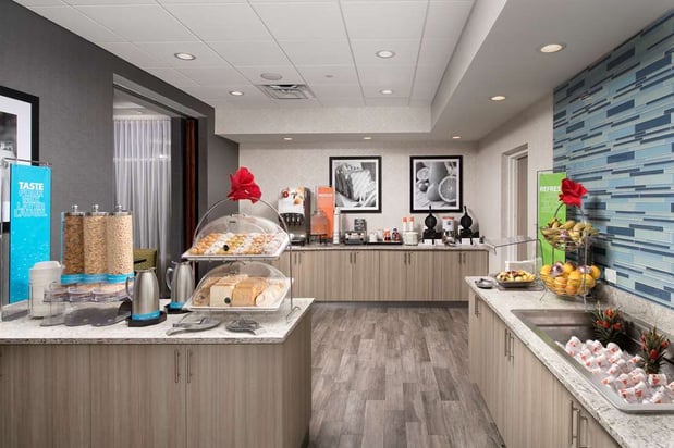 Images Hampton Inn Miami Airport East