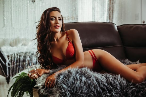 Images LeeAnn Fulton Boudoir Photography