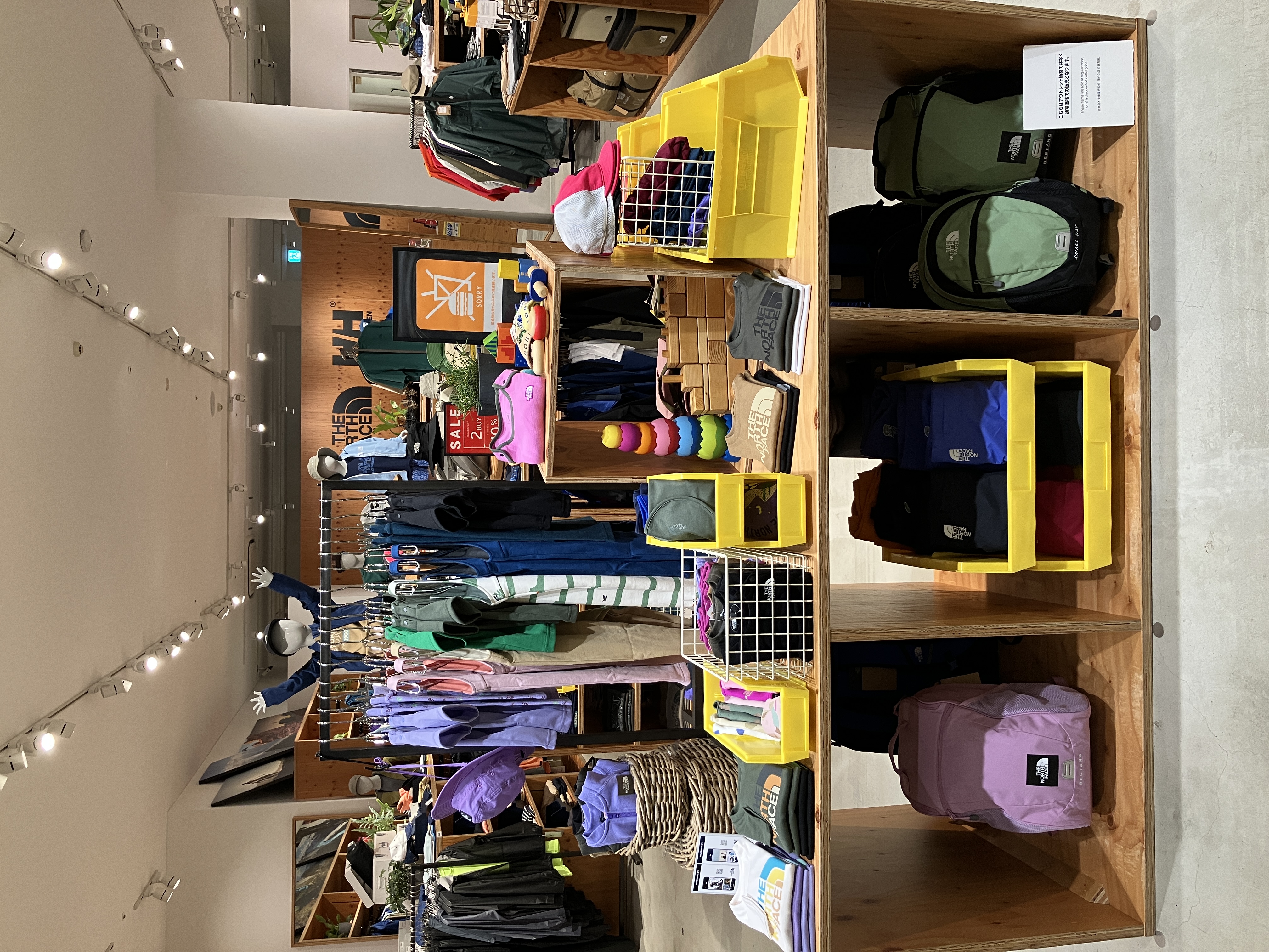 Images THE NORTH FACE / HELLY HANSEN (ザ･ノース･フェイス / ヘリーハンセン) 三井アウトレットパーク札幌北広島