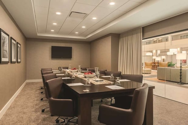 Images Embassy Suites by Hilton Milwaukee Brookfield