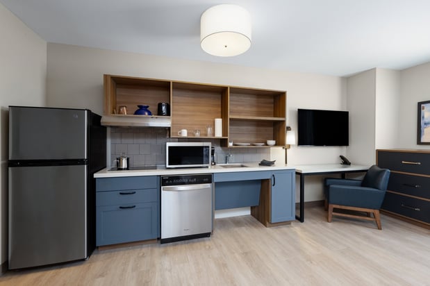 Images Candlewood Suites McPherson by IHG