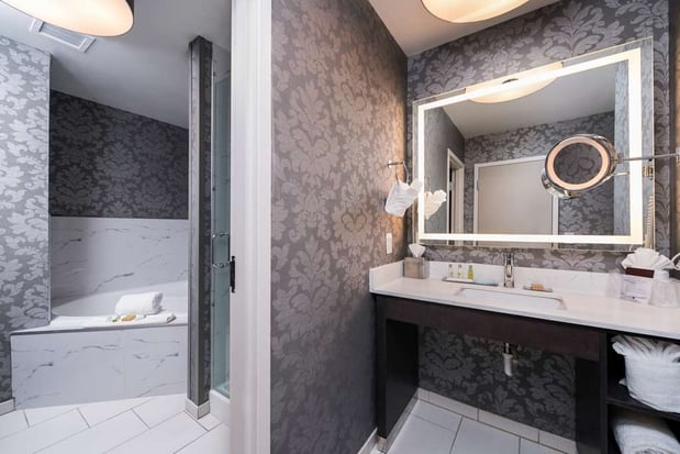 Images DoubleTree by Hilton Utica