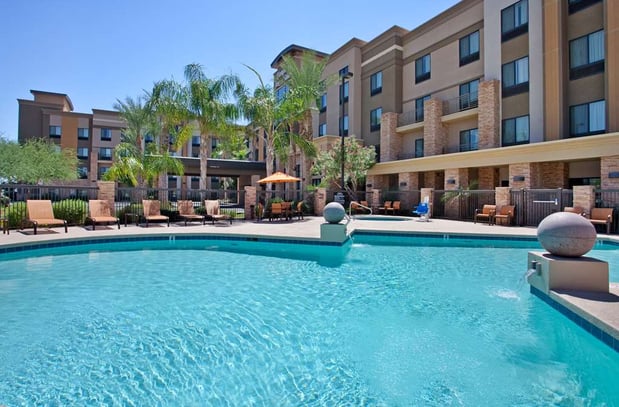 Images Hampton Inn & Suites Phoenix Glendale-Westgate