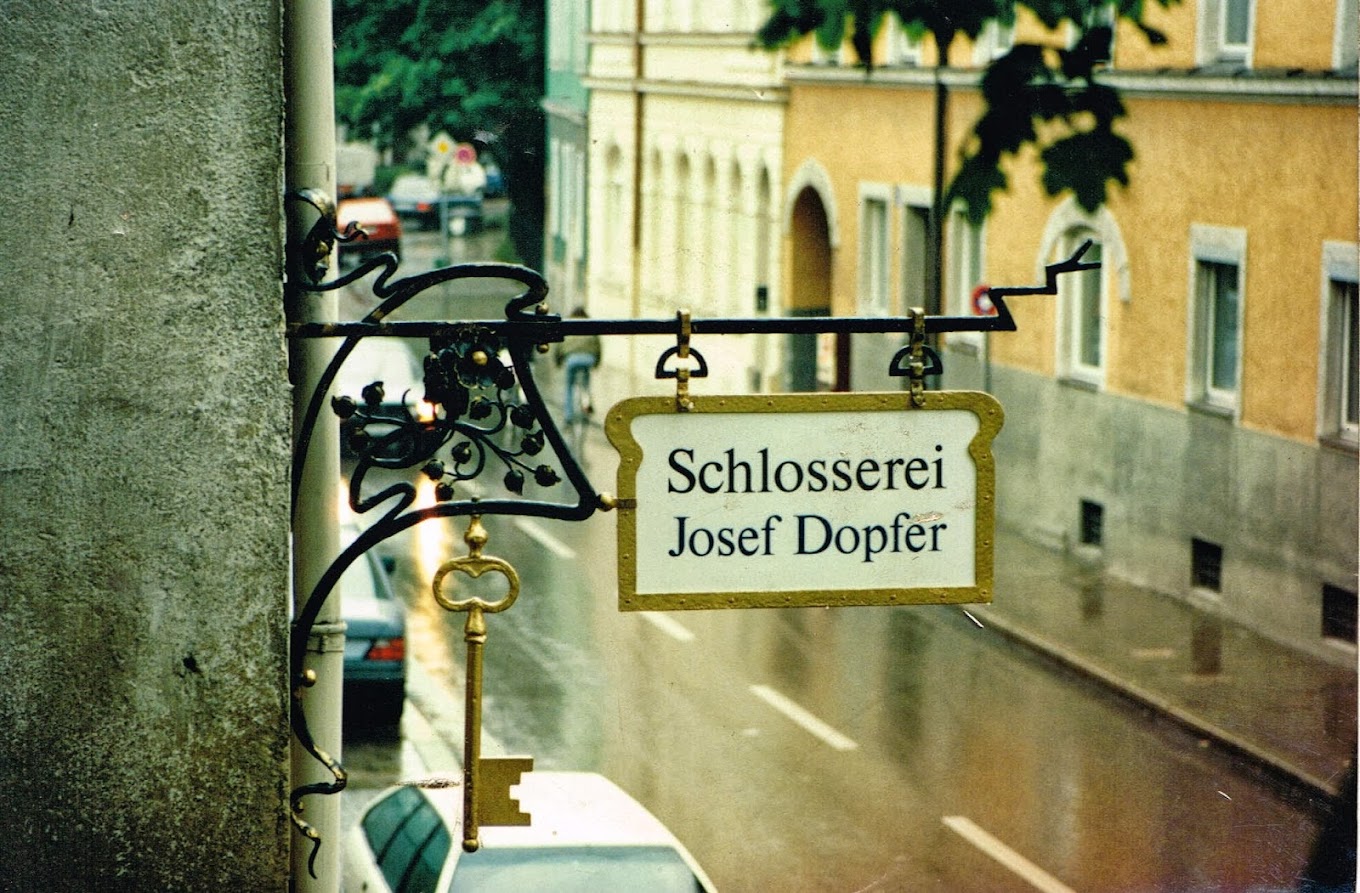 Josef Dopfer Inh. M. Dopfer in München - Logo