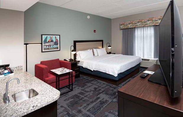 Images Hampton Inn & Suites Raleigh Downtown
