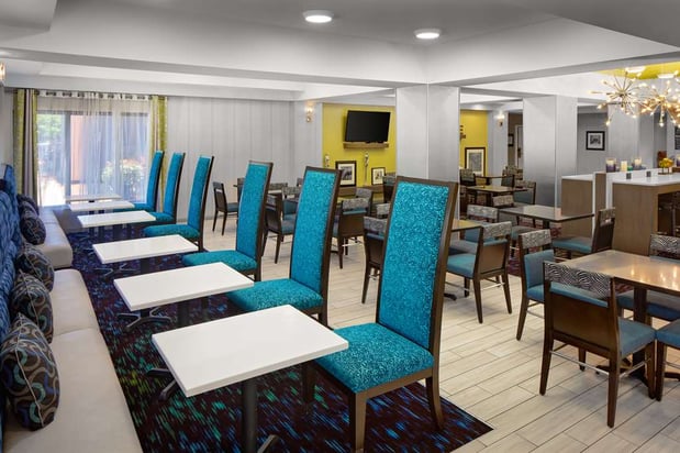 Images Hampton Inn & Suites Nashville-Airport