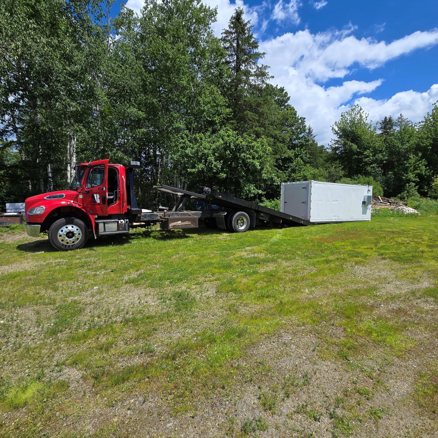 Abco Rental & Storage, Inc recently shuttled a refrigerated 20’ container from Biddefordd to Pembrok 
