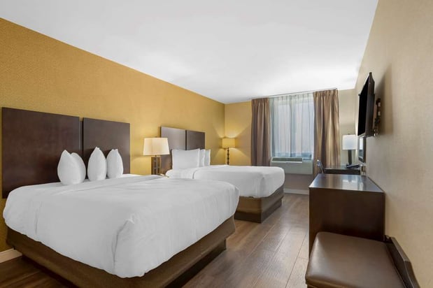Images Best Western Plus Plaza Hotel