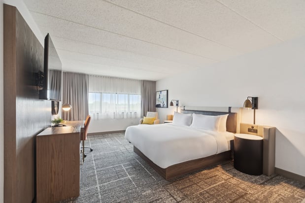 Images Crowne Plaza Lansing by IHG