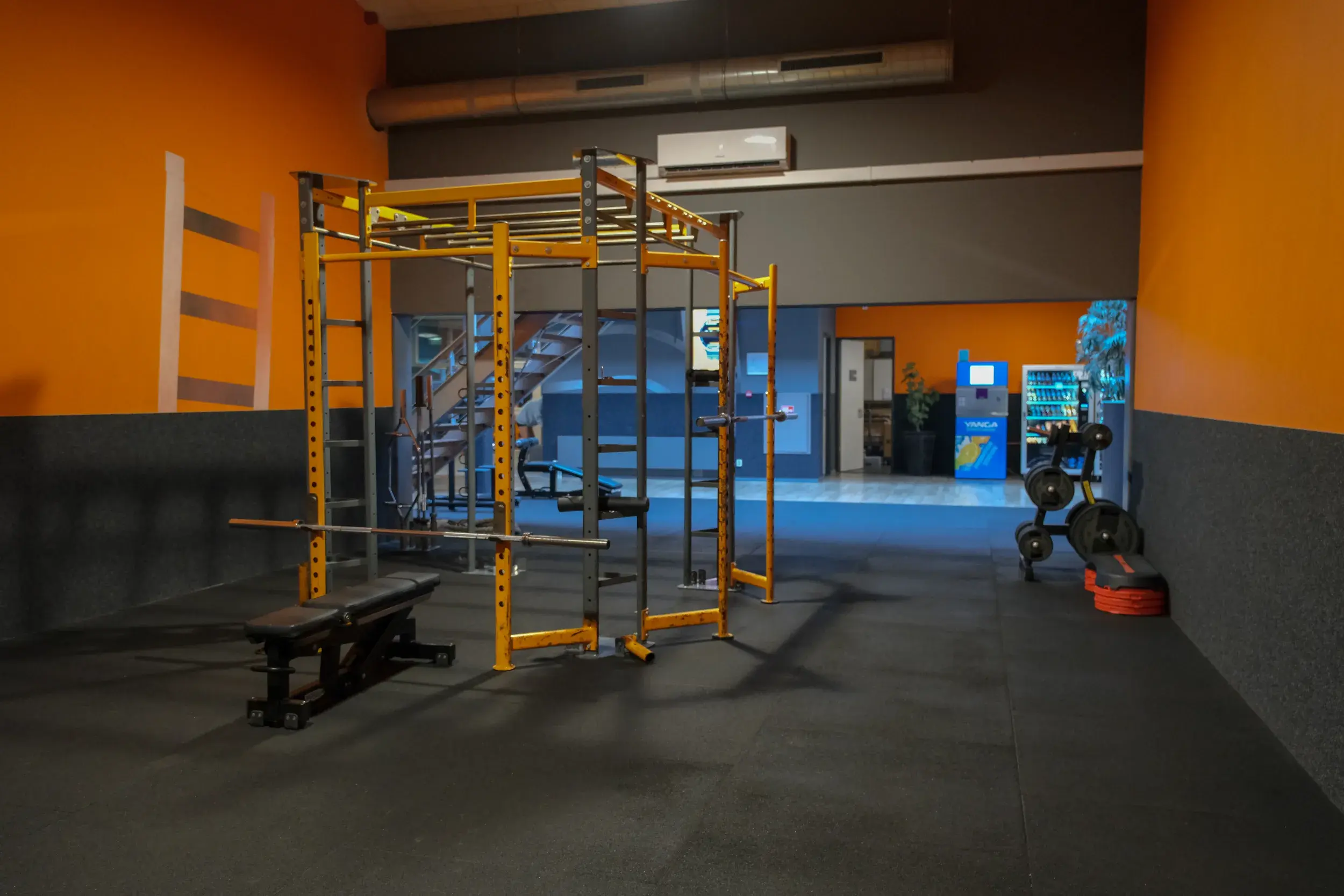 Foto's Basic-Fit 24/7