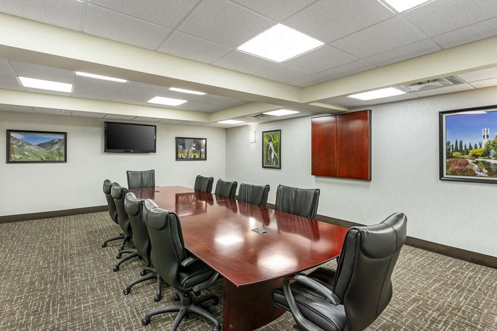 Meeting Room / Banquet Space