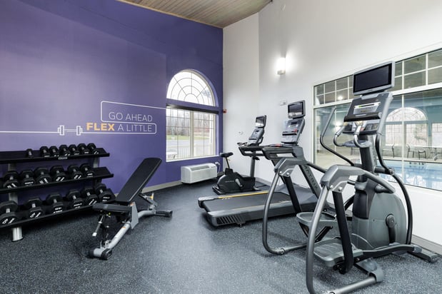 Images Holiday Inn Express & Suites Zion by IHG