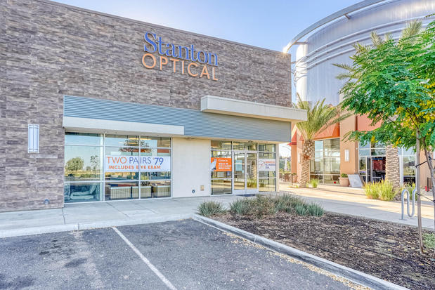 Images Stanton Optical