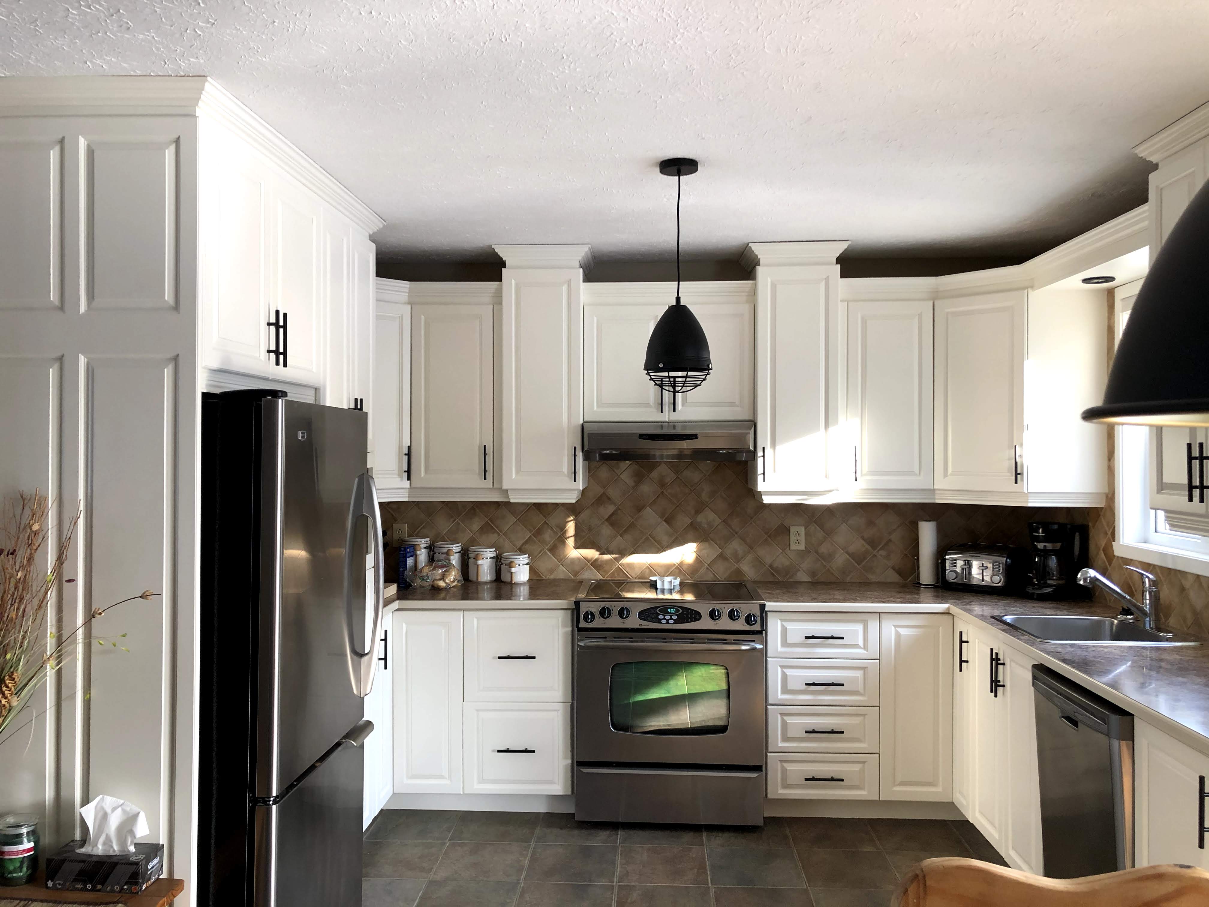 Images Finition Jaro | Spécialiste en relooking et rénovation de cuisines | Estrie