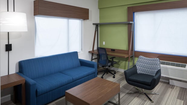 Images Holiday Inn Express & Suites Orlando at Seaworld by IHG
