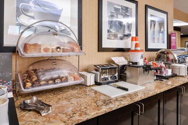 Images Hampton Inn Staunton
