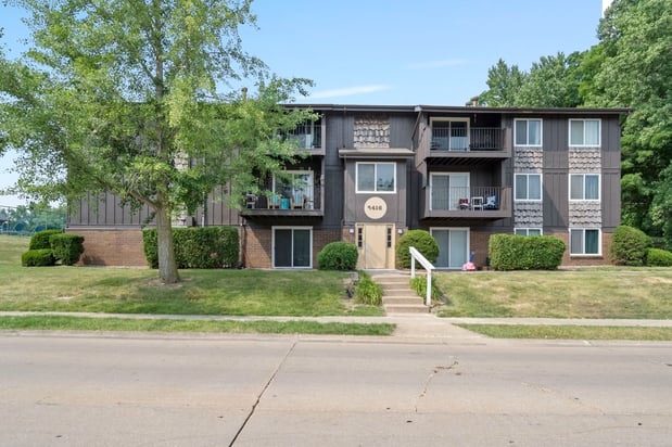 Images Candlelight Park Apartments