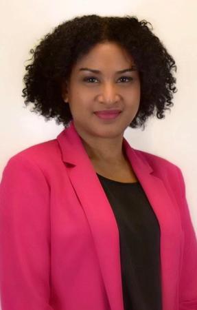 Images Maria Nwalupue, Bankers Life Agent
