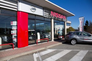 Images Assistenza Nissan e Volvo