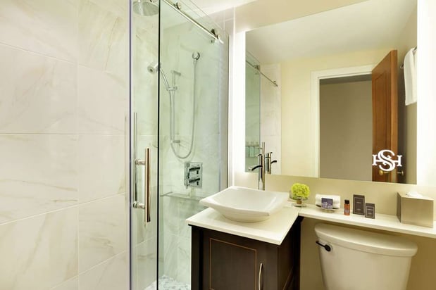 Images Hotel Saranac, Curio Collection by Hilton