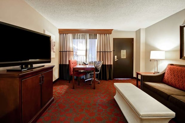 Images Embassy Suites by Hilton Dulles Airport