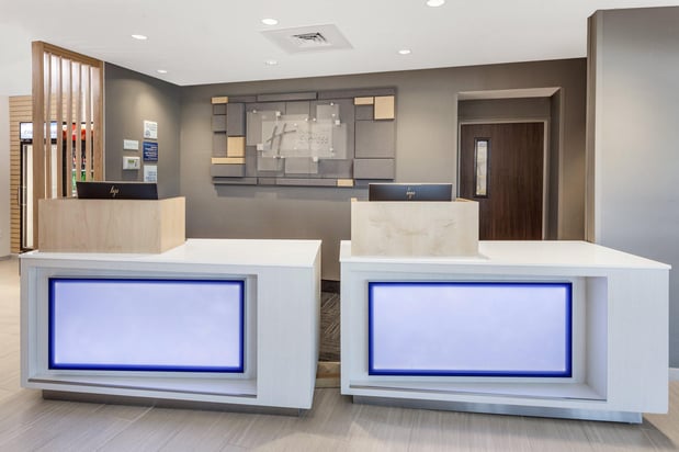 Images Holiday Inn Express & Suites Hudson I-94 by IHG